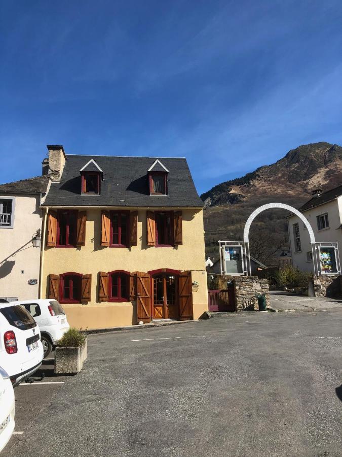 La Petite Maison Des Montagnes Luz-Saint-Sauveur Buitenkant foto